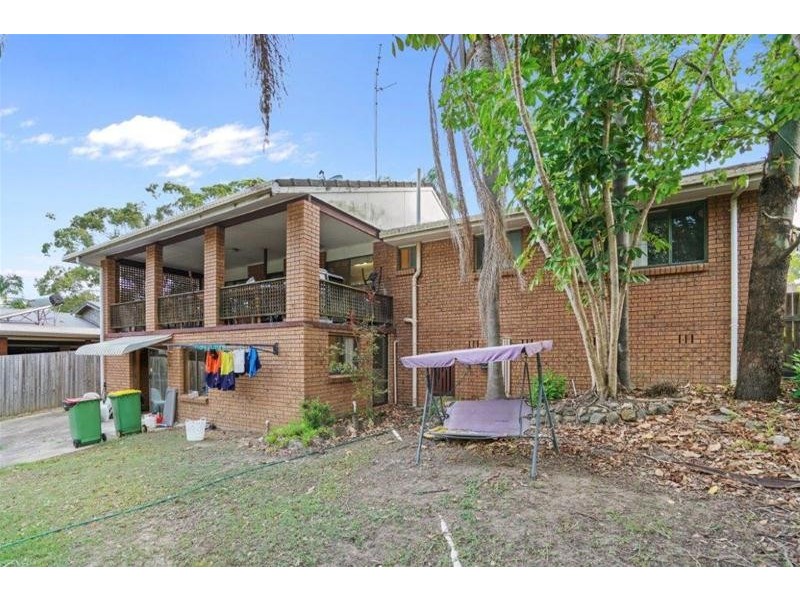 3 Sara Street, Ashmore QLD 4214