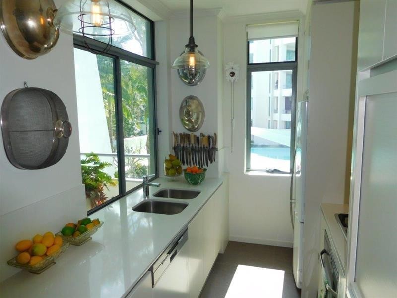 20 Bayview Street, Runaway Bay QLD 4216