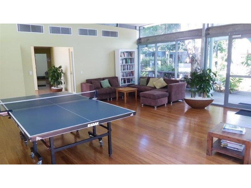 20 Bayview Street, Runaway Bay QLD 4216