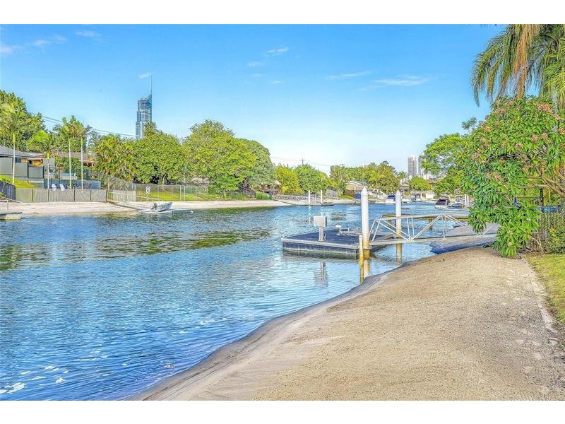 45 Rapallo Avenue, Isle Of Capri QLD 4217