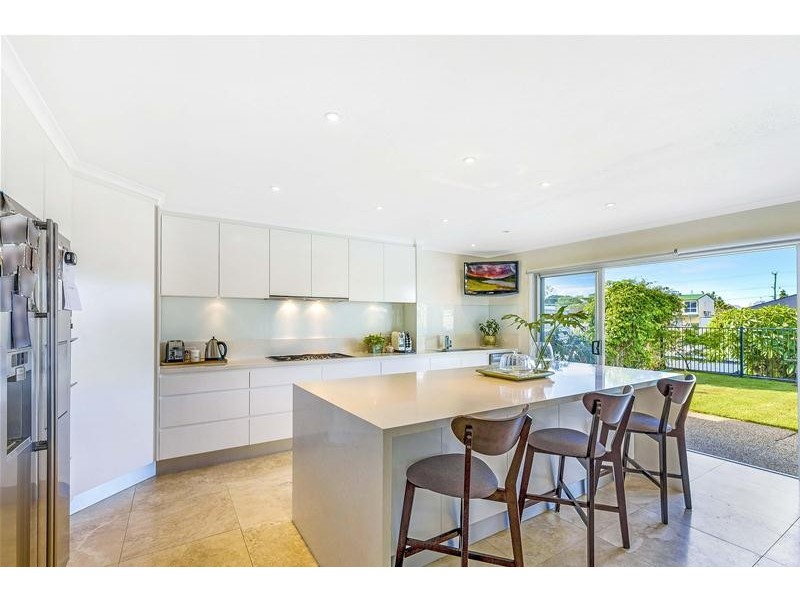 45 Rapallo Avenue, Isle Of Capri QLD 4217