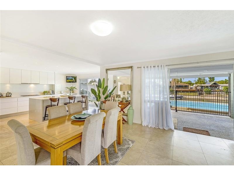 45 Rapallo Avenue, Isle Of Capri QLD 4217