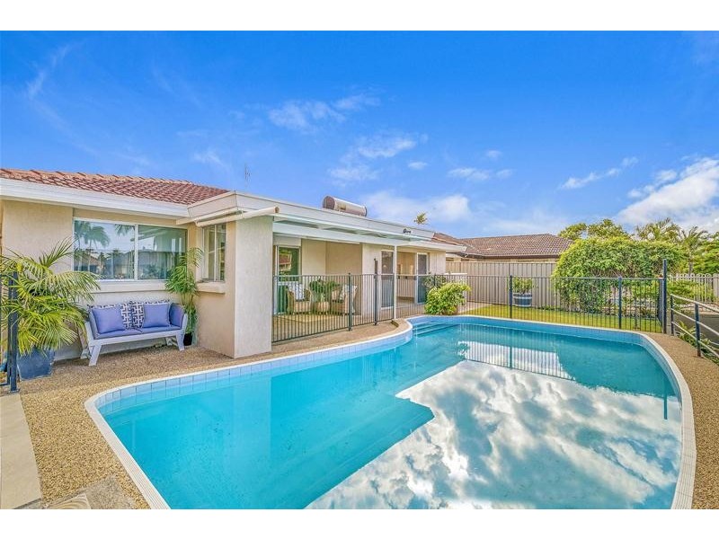 45 Rapallo Avenue, Isle Of Capri QLD 4217