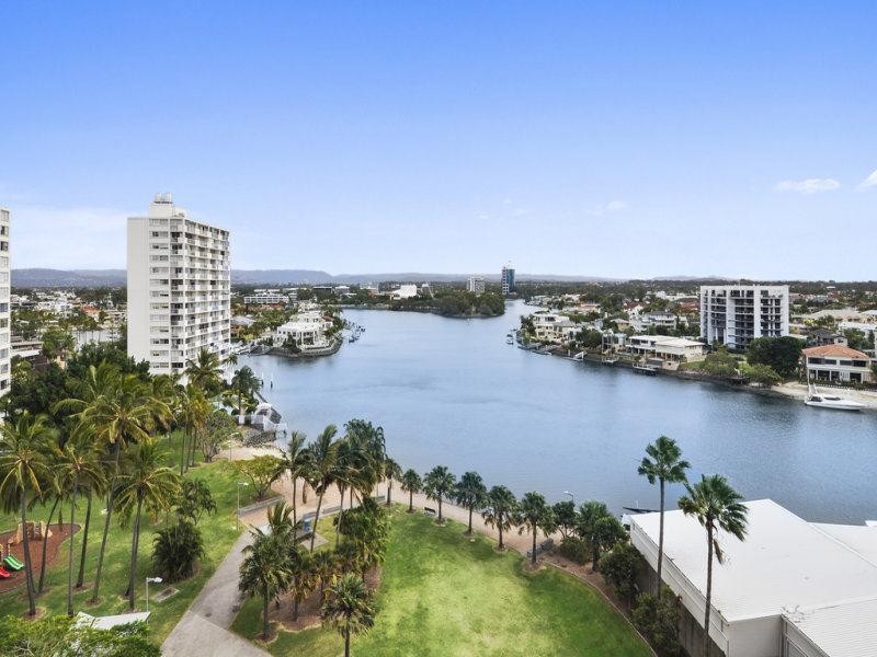 902/4 Wahroonga Place, Surfers Paradise QLD 4217