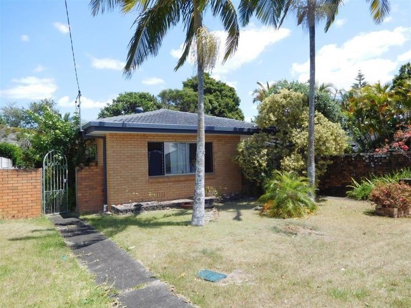6 St Pauls Place, Isle Of Capri QLD 4217