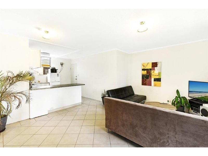 8/59 Peninsular Drive, Surfers Paradise QLD 4217