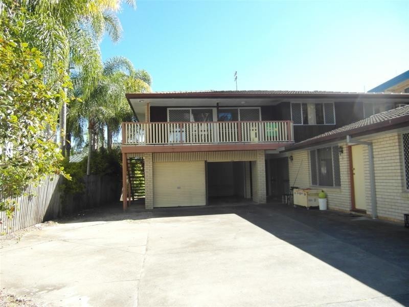 10 Acacia Avenue, Surfers Paradise QLD 4217