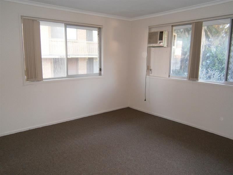 10 Acacia Avenue, Surfers Paradise QLD 4217