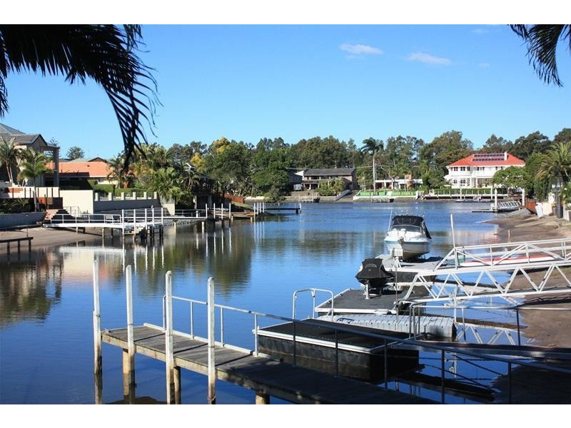 26 Platypus Avenue, Sorrento QLD 4217