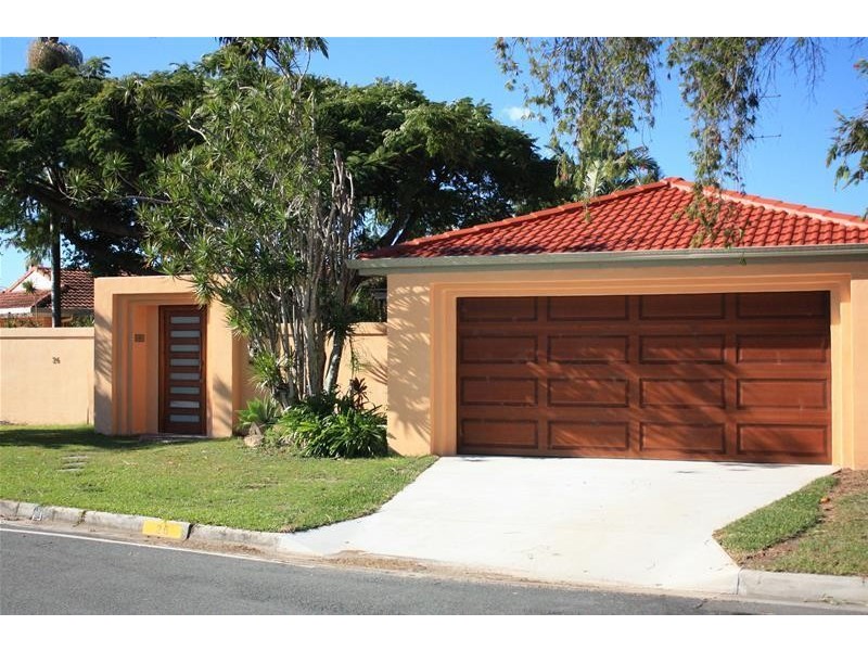 26 Platypus Avenue, Sorrento QLD 4217