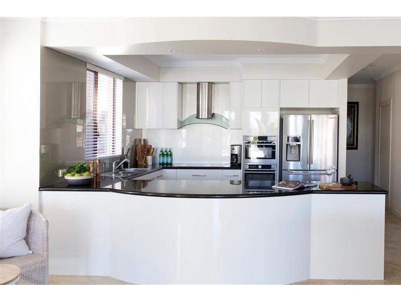 14 Seafarer Court, Paradise Waters QLD 4217