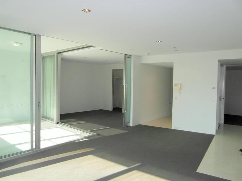 9 Hamilton Avenue “Q1″, Surfers Paradise QLD 4217