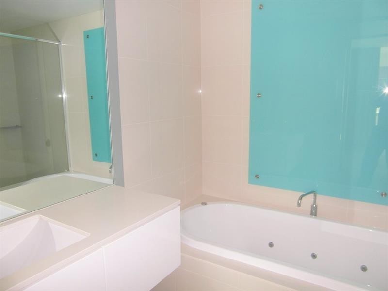 9 Hamilton Avenue “Q1″, Surfers Paradise QLD 4217