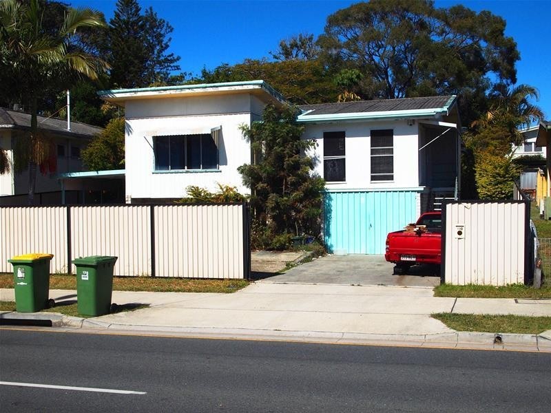 128 & 130 Smith Street, Southport QLD 4215