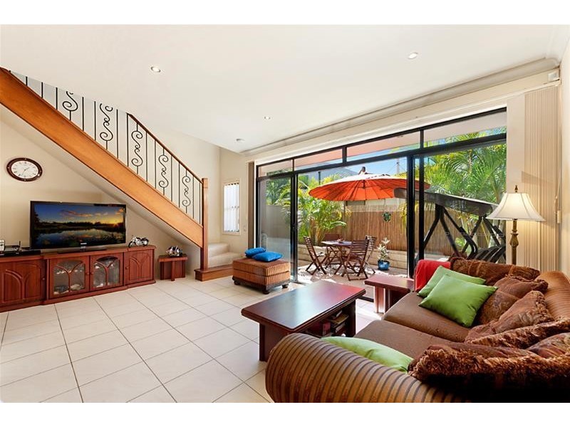 31/7 Elliott Street, Isle Of Capri QLD 4217