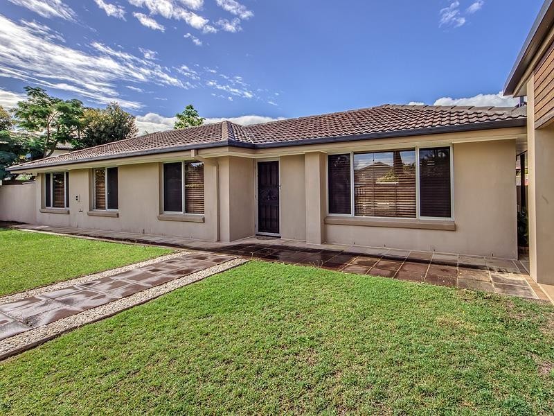 10 Wombat Court, Sorrento QLD 4217