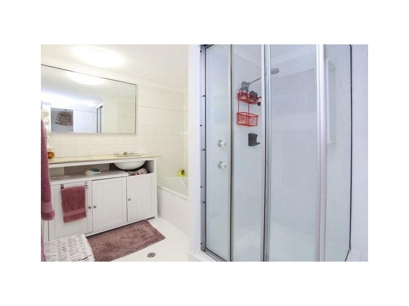 21/2940 Gold Coast Highway, Surfers Paradise QLD 4217