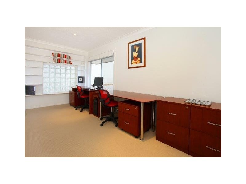 50 The Promenade, Isle Of Capri QLD 4217