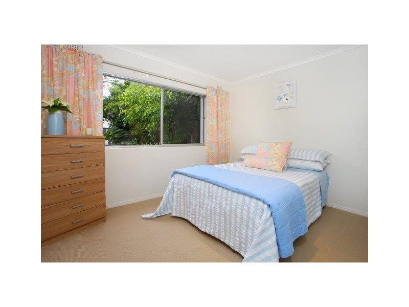 50 The Promenade, Isle Of Capri QLD 4217