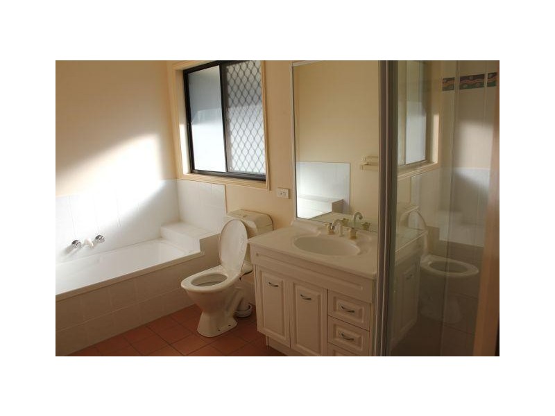 25 Blake Street, Southport QLD 4215