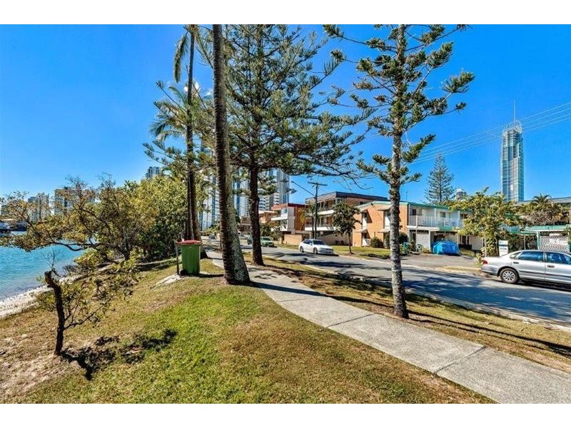 17 Watson Esplanade, Surfers Paradise QLD 4217