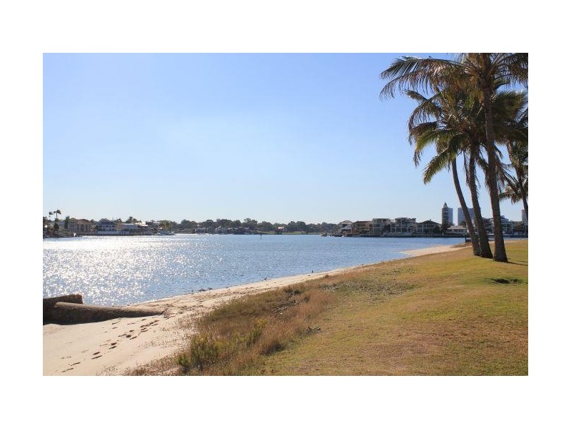 61 Palm Avenue, Surfers Paradise QLD 4217