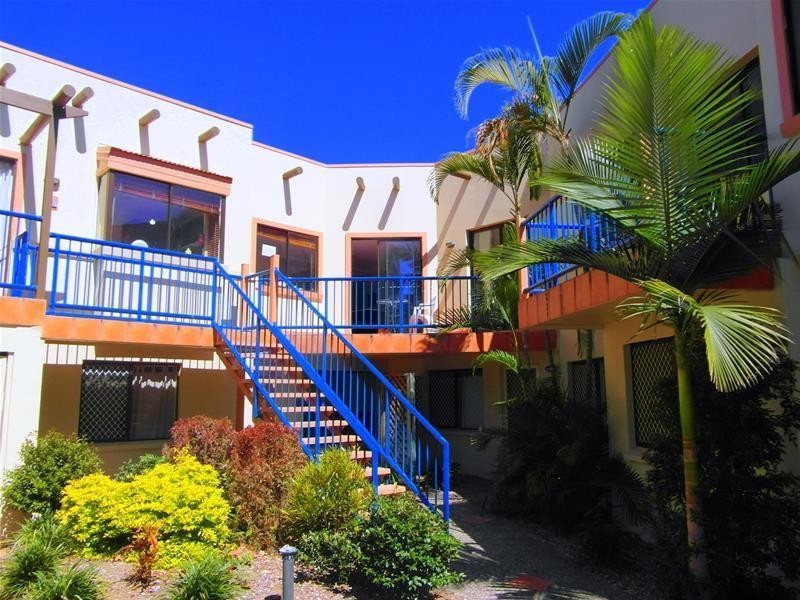 22  Peninsular Drive “La Sombra”, Surfers Paradise QLD 4217