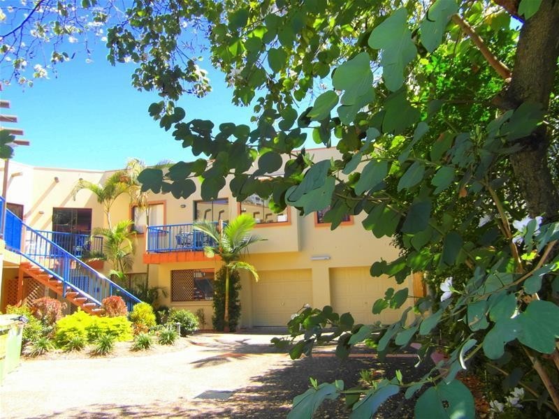 22  Peninsular Drive “La Sombra”, Surfers Paradise QLD 4217