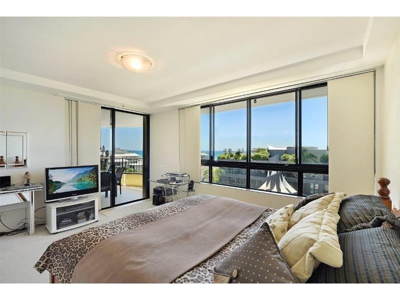 “Silverpoint” 3510 Main Beach Parade, Main Beach QLD 4217