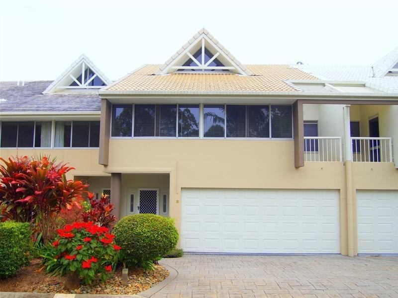 125 Santa Cruz Boulevard, Clear Island Waters QLD 4226