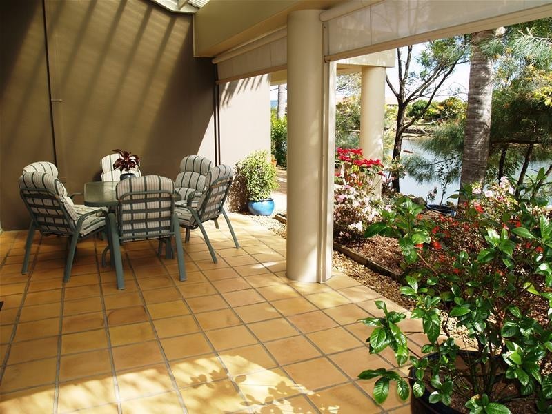 125 Santa Cruz Boulevard, Clear Island Waters QLD 4226