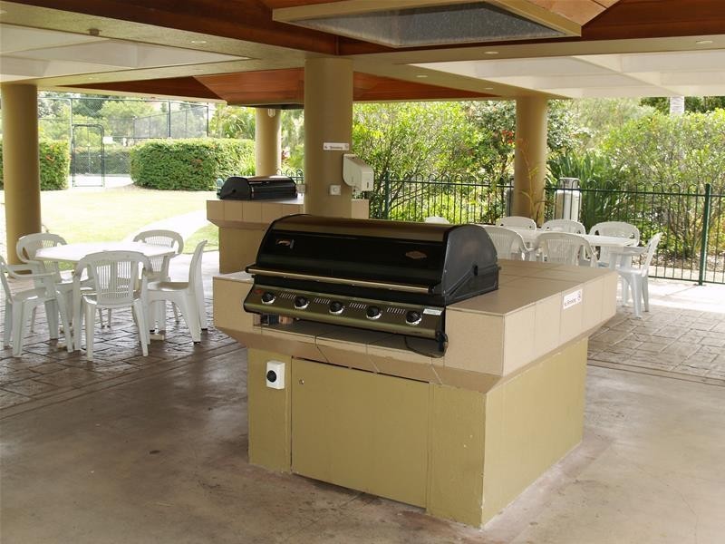 125 Santa Cruz Boulevard, Clear Island Waters QLD 4226