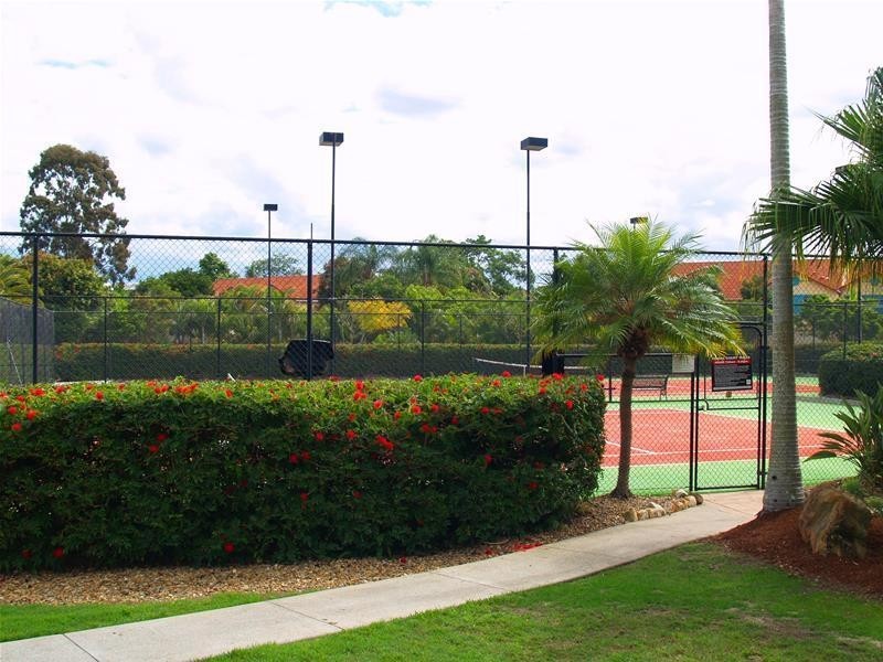 125 Santa Cruz Boulevard, Clear Island Waters QLD 4226