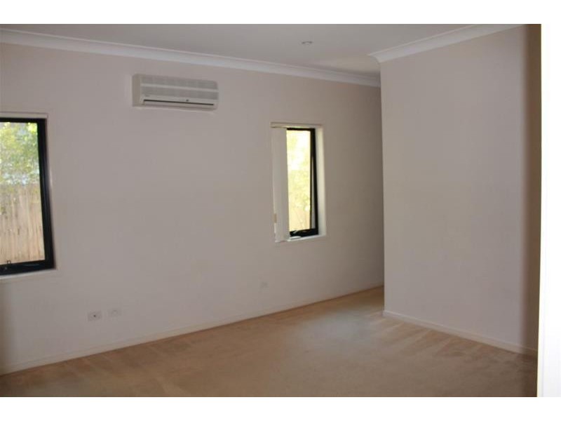 3 Mahogany Place, Ashmore QLD 4214