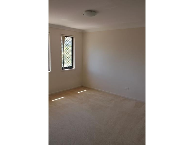 3 Mahogany Place, Ashmore QLD 4214