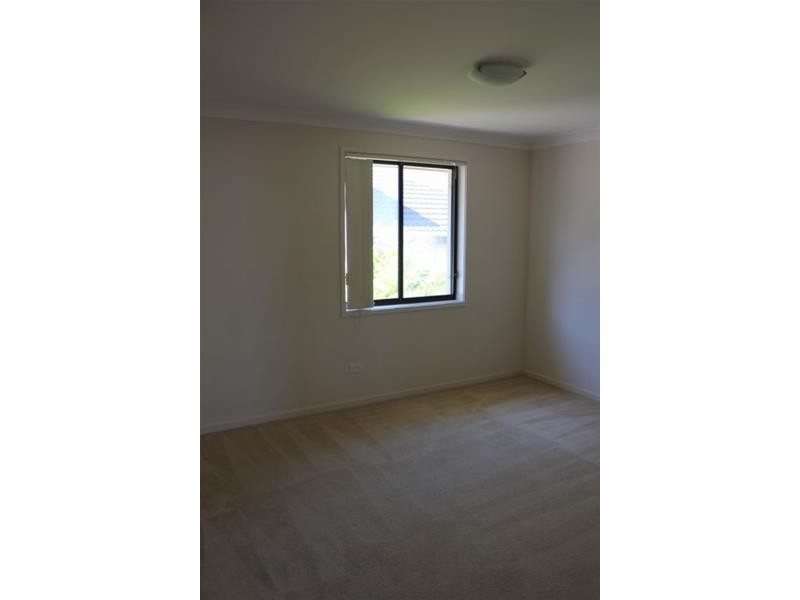 3 Mahogany Place, Ashmore QLD 4214