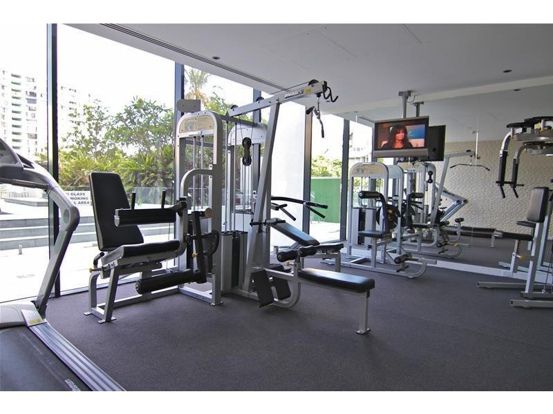 4 Wahroonga Place “Avalon”, Surfers Paradise QLD 4217