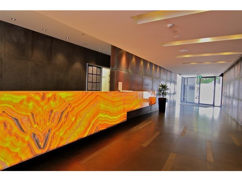 4 Wahroonga Place “Avalon”, Surfers Paradise QLD 4217