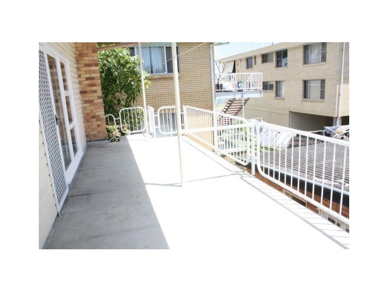 14 Leonard Avenue, Surfers Paradise QLD 4217