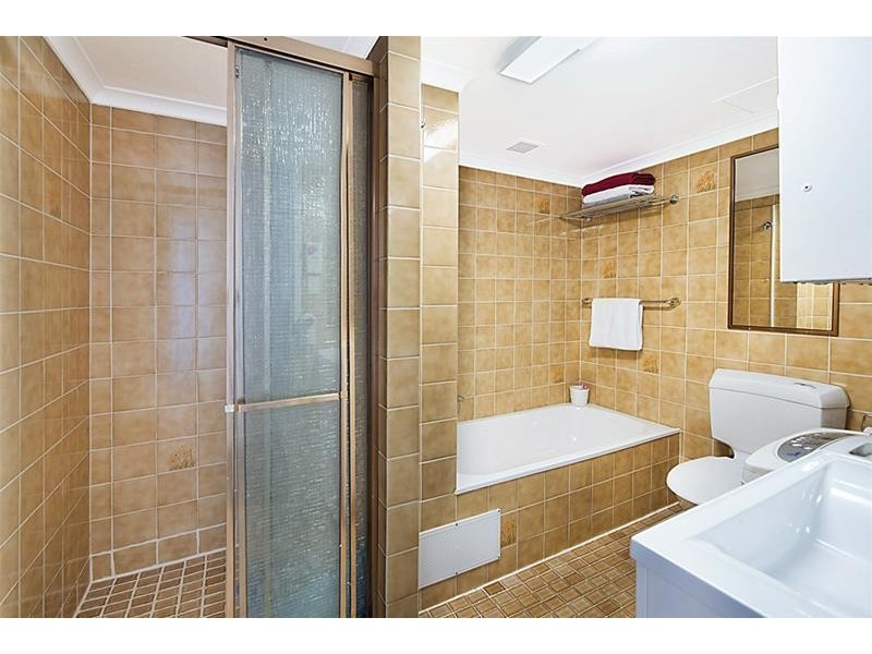 “Beachcomber”  18 Hanlan Street, Surfers Paradise QLD 4217