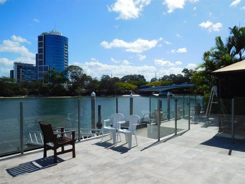 191 Stanhill Drive, Surfers Paradise QLD 4217