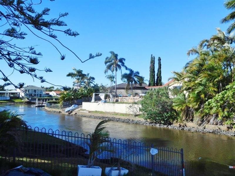 Isle Of Capri QLD 4217