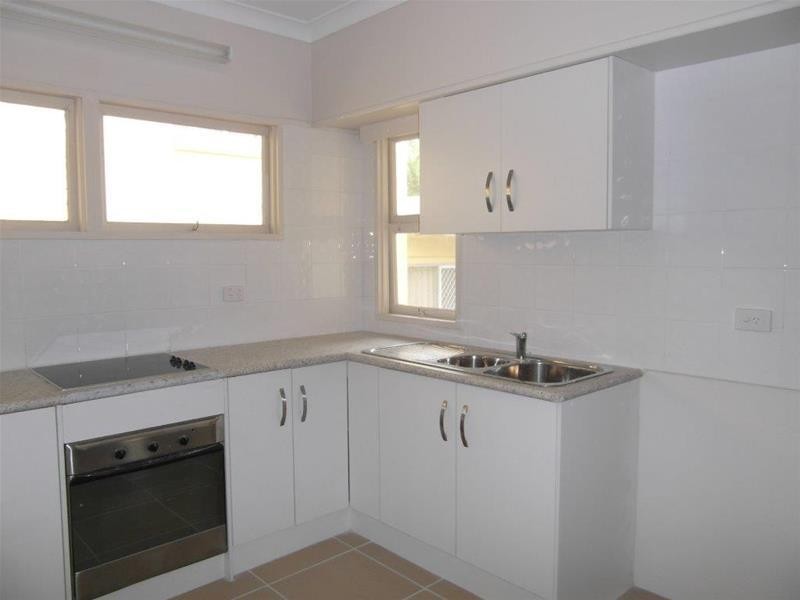 21 Pine Avenue, Surfers Paradise QLD 4217