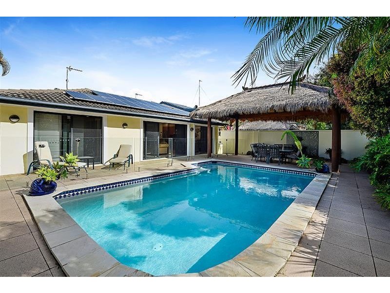 11 Mentone Avenue, Bundall QLD 4217