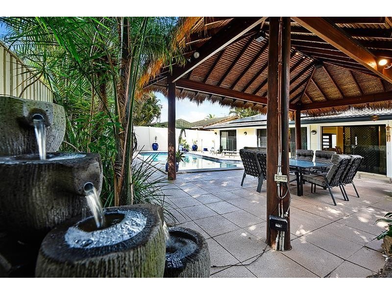 11 Mentone Avenue, Bundall QLD 4217