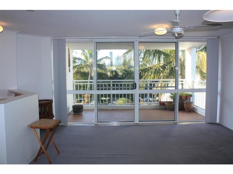 20 Ocean Street, Mermaid Beach QLD 4218