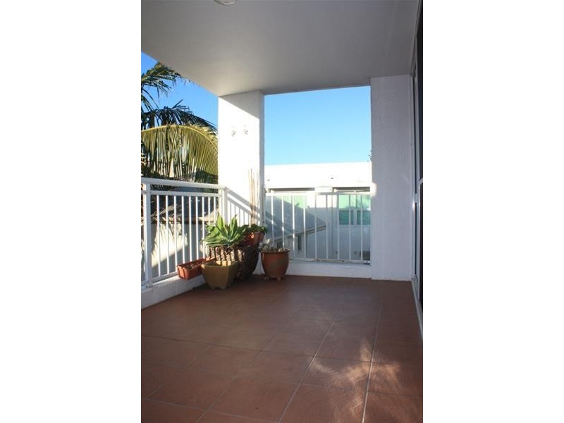 20 Ocean Street, Mermaid Beach QLD 4218