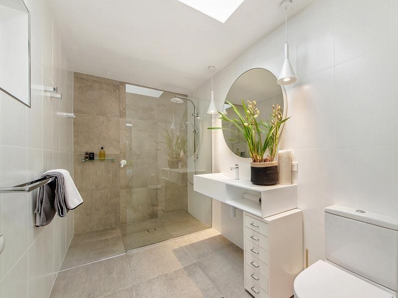 6a Charlton Street, Southport QLD 4215