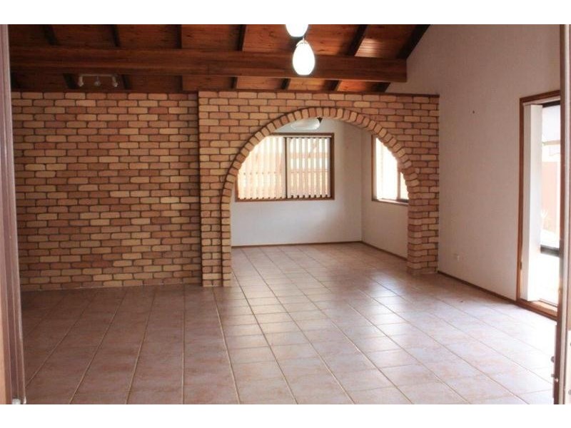 57 Columbus Drive, Hollywell QLD 4216