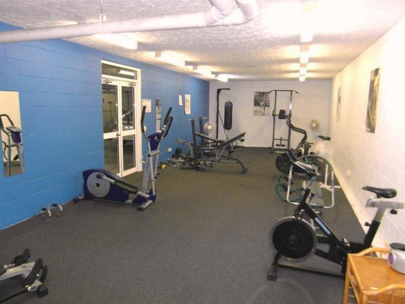 17 Purli Street, Chevron Island QLD 4217